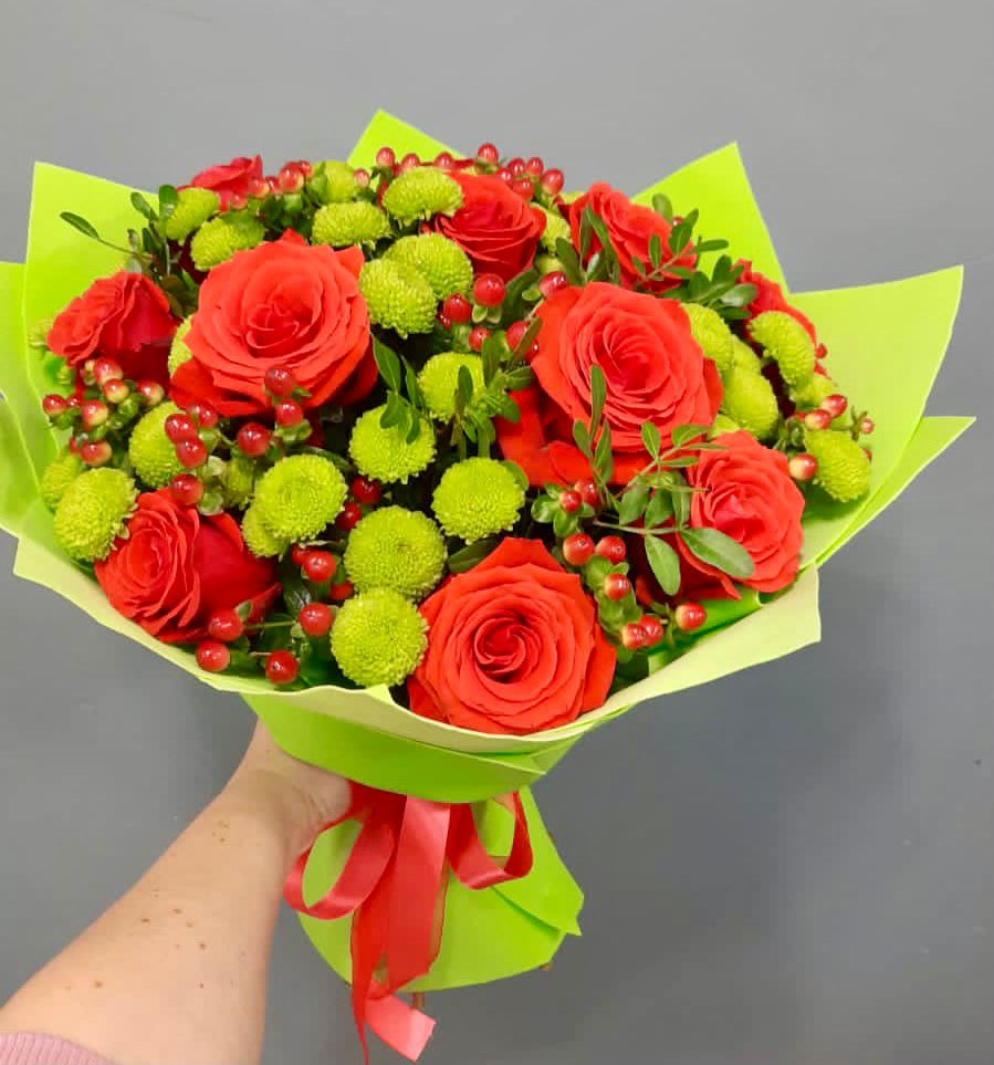 Букет цветов из: Хризантемы и Розы в Томаровке