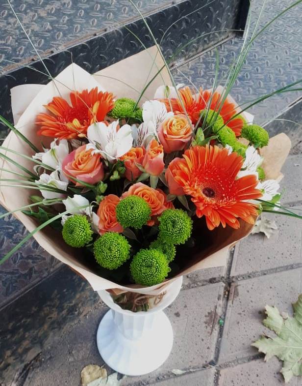 Букет цветов из: Герберы, Хризантемы, Альстромерии и Розы в Томаровке