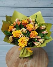 Букет цветов из:  Альстромерии и Розы в Томаровке