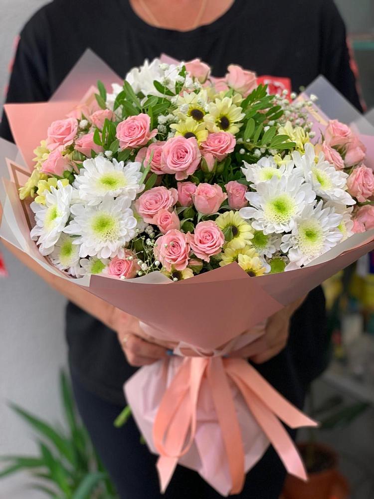 Букет цветов из: Розы и Хризантемы в Томаровке