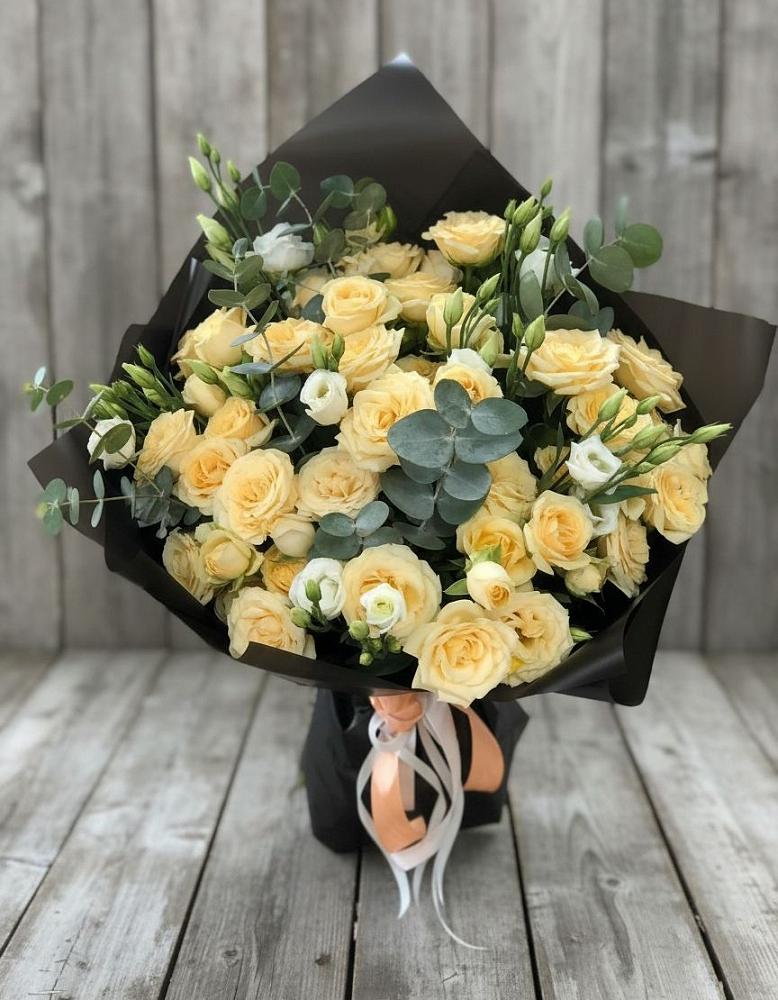 Букет цветов из: Розы и Лизиантусы в Томаровке