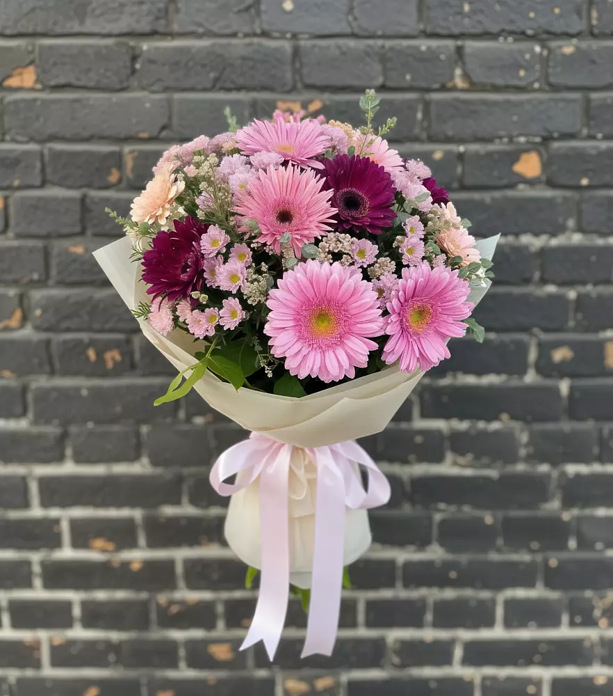 Букет цветов из: Герберы и Хризантемы в Томаровке