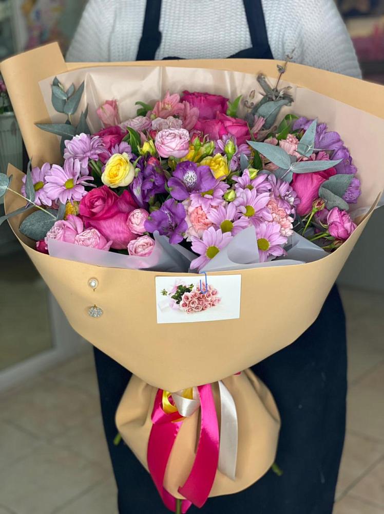 Букет цветов из: Хризантемы, Гвоздики и Альстромерии в Томаровке