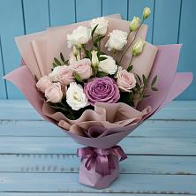Букет цветов из:  Розы и Лизиантусы в Томаровке