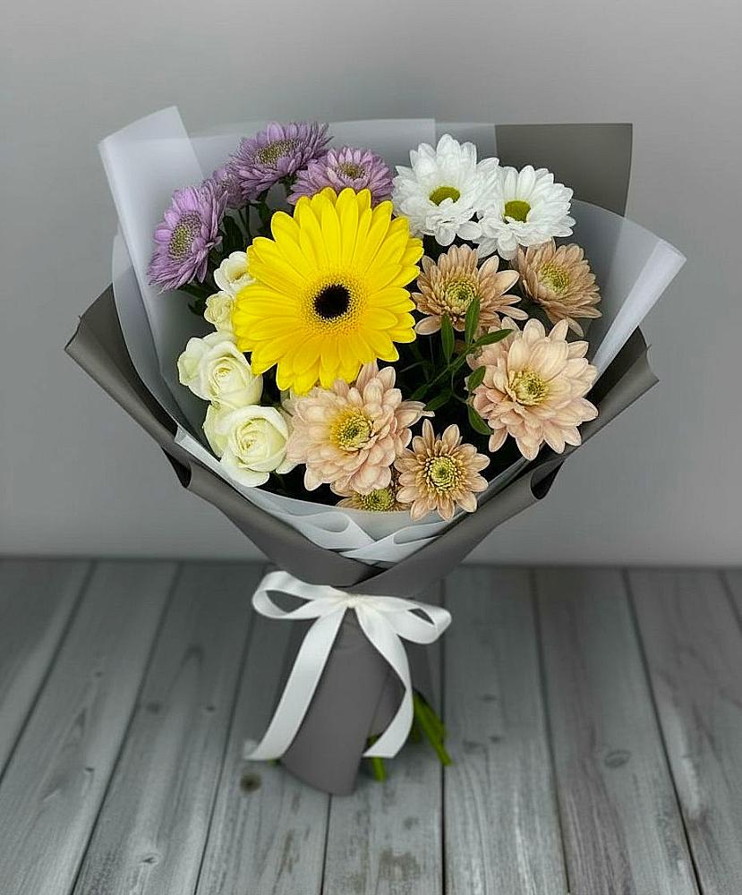 Букет цветов из: Розы, Герберы и Хризантемы в Томаровке