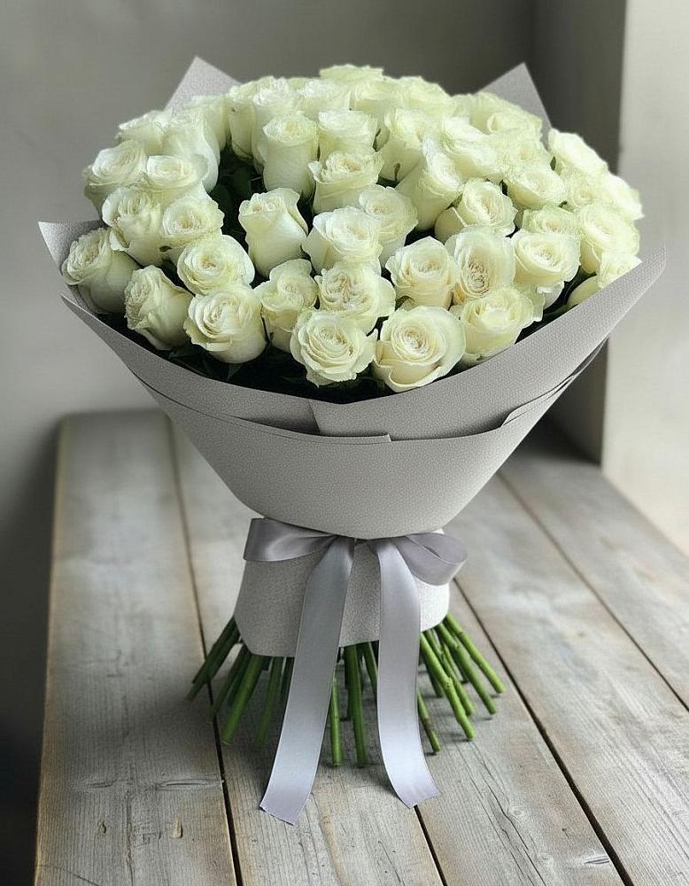 Букет 35 Белых роз в Томаровке