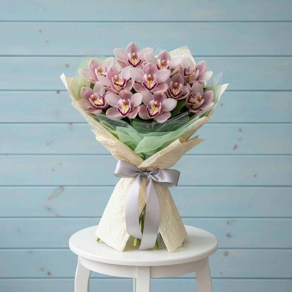 Букет цветов из: Орхидеи и Розы в Томаровке