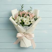 Букет цветов из:  Альстромерии в Томаровке