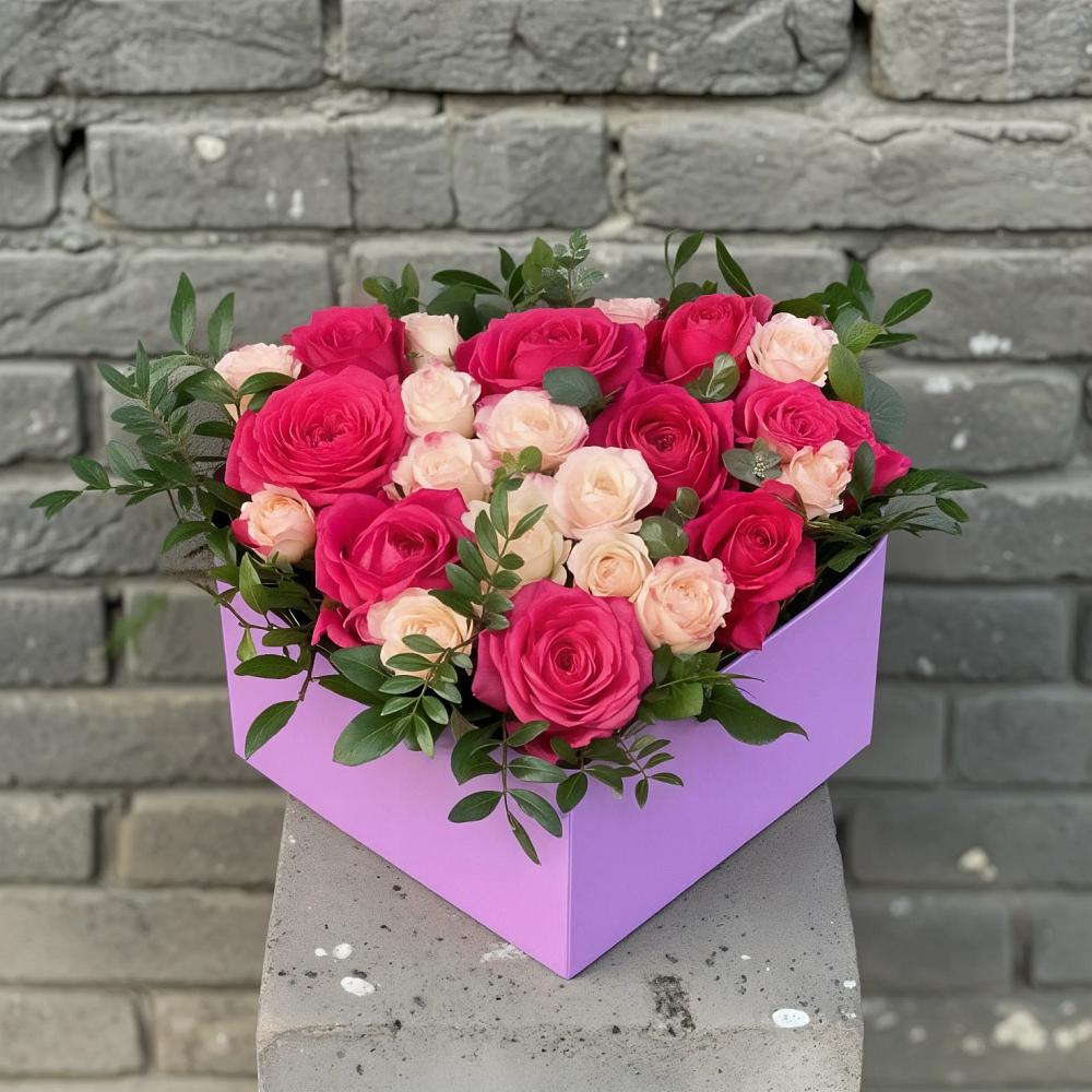 Цветочная композиция из Розы в коробке в Томаровке