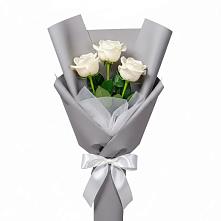 Букет 3 белые розы в Томаровке