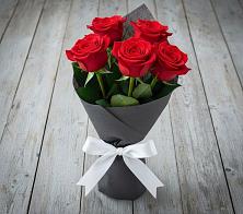 Букет 5 Красных роз Эдлесс Лав #REPLACE_PRED# Томаровке