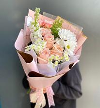 Букет цветов из:  Хризантемы и Розы в Томаровке