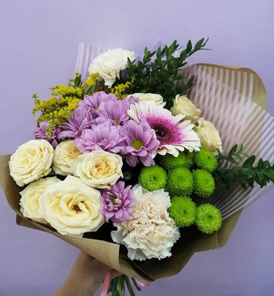 Букет цветов из: Хризантемы, Розы, Гвоздики и Герберы в Томаровке