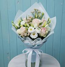 Букет цветов из:  Розы и Лизиантусы в Томаровке